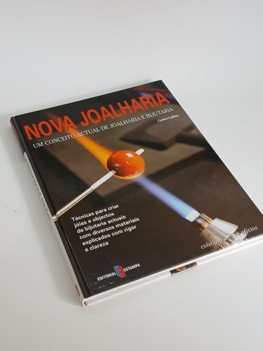 Livro NOVA JOALHARIA de Carles Codina
