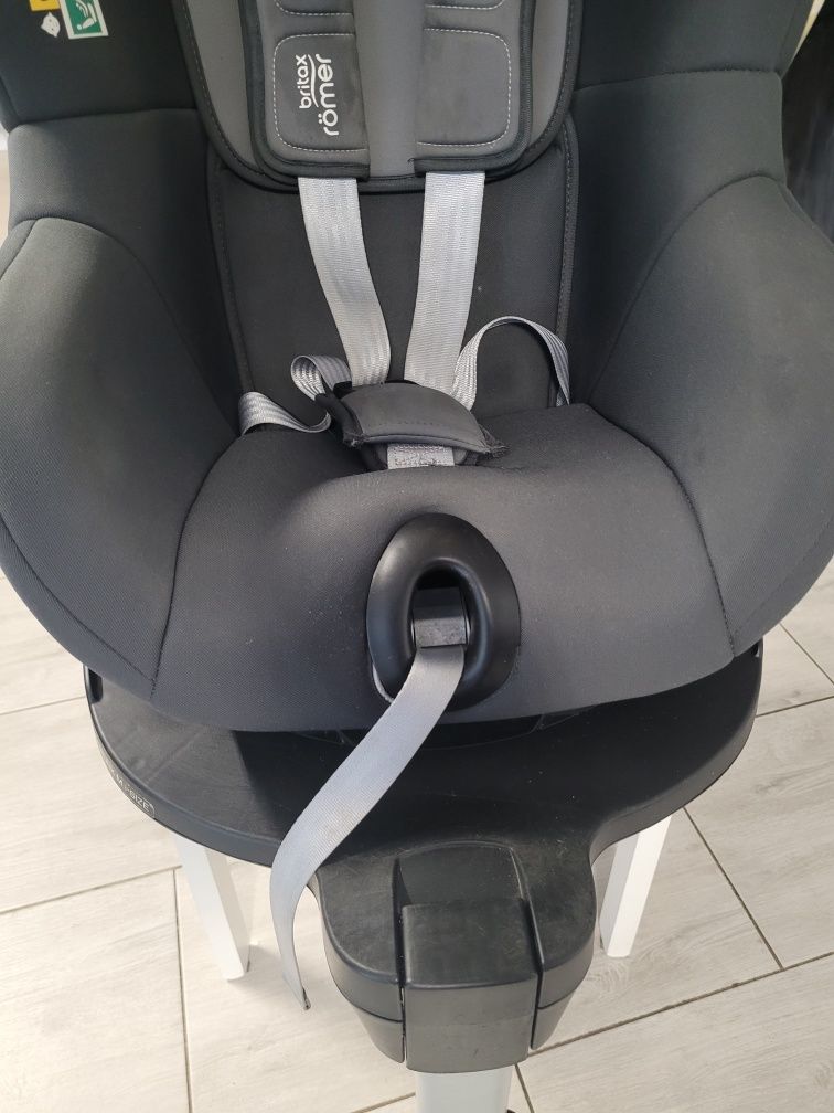 Fotelik Britax Römer Dualfix  M i-Size