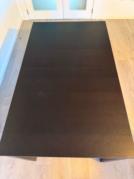 Mesa de jantar IKEA (140-220cm)