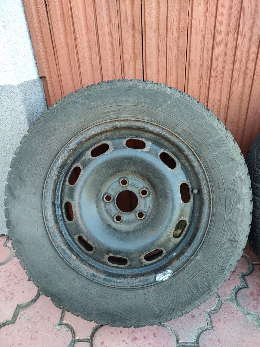 Felgi stalowe 15" 5x100 + opony zimowe Dębica Frigo 195/65 +kołpaki VW