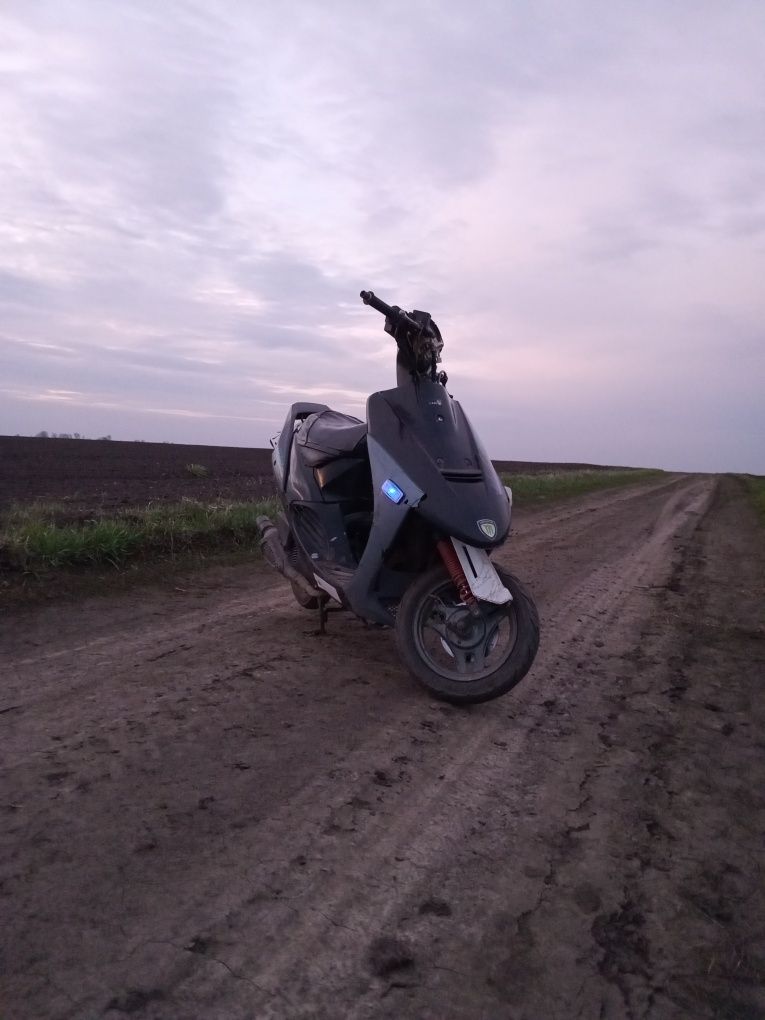 Продам suzuki sepia zz,і є навігатор без мотора