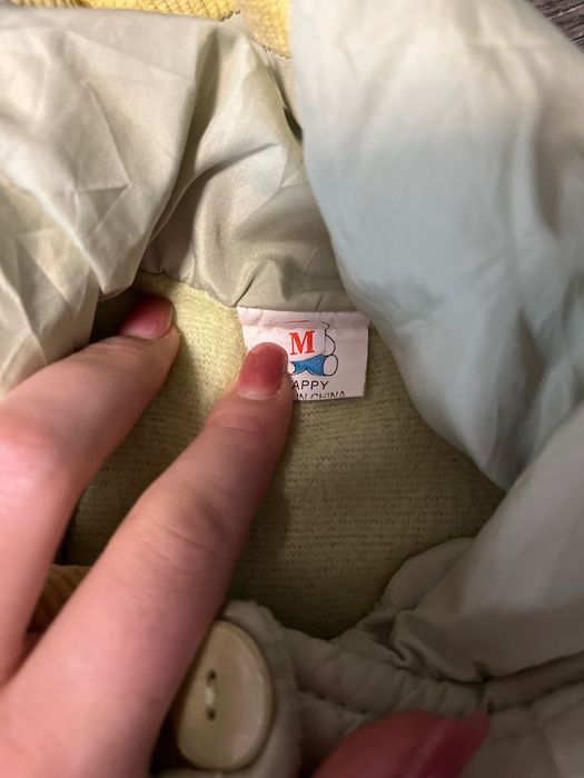 Віддам безкоштовно одяг для дівчинки !