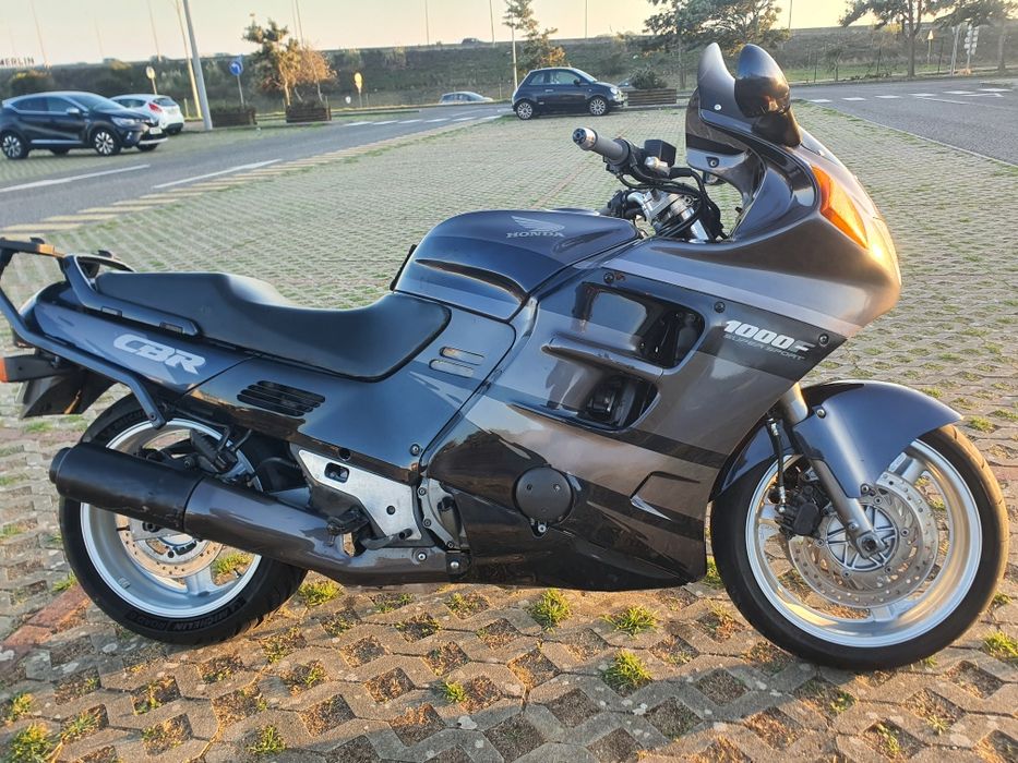 Honda sc24 cbr1000f