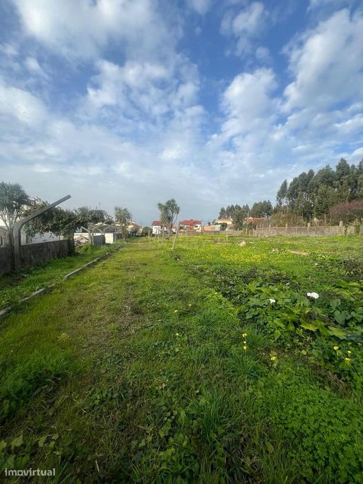 Terreno com PIP Aprovado em Canelas, Gaia, para Construção de 12 Morad