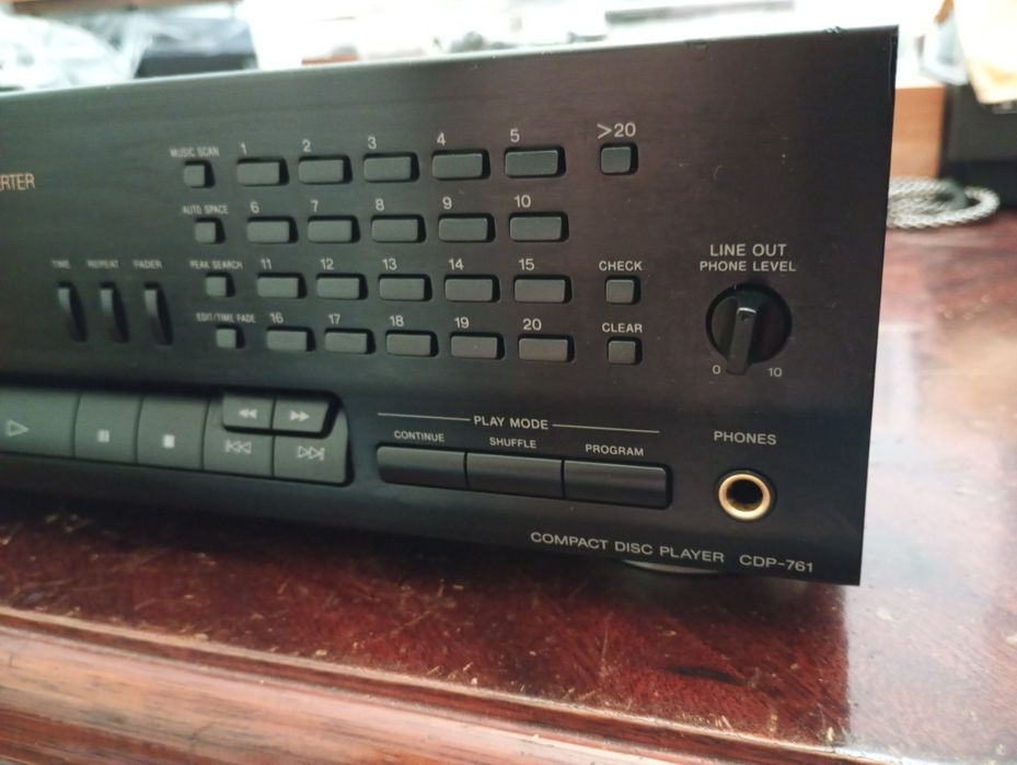 Leitor de CD Sony CDP-761