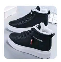 Кросівки жіночі нові