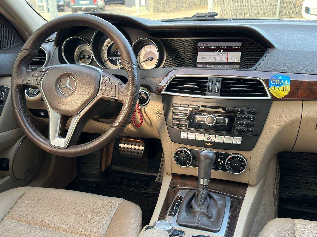 Авто Mercedes-Benz C-Class 2013