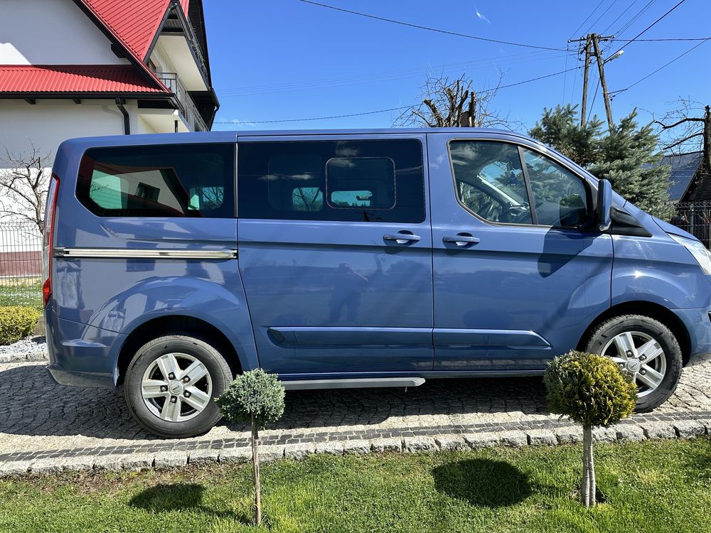 Ford tourneo custom