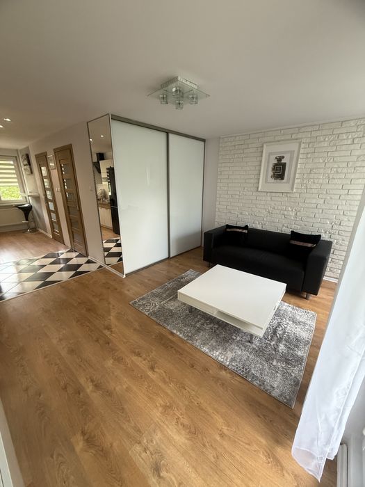 Mieszkanie 35m 2 pokoje balkon ogrodek parking