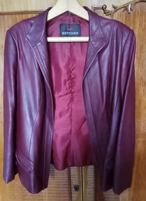 Куртка шкіряна (бордовий колір)