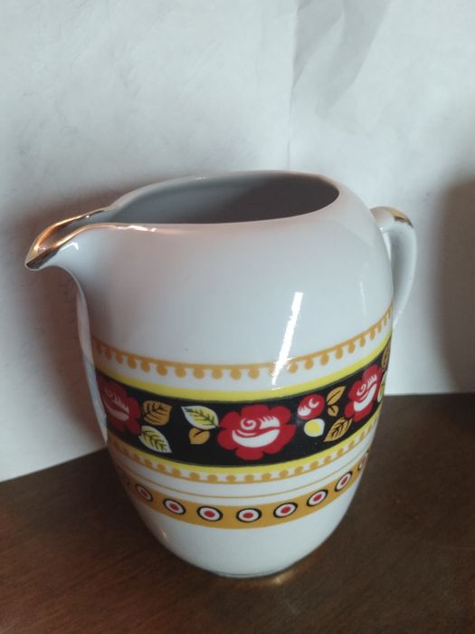 Молочники в гарному стані