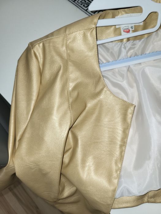 Bolerko złote z Eco skóry