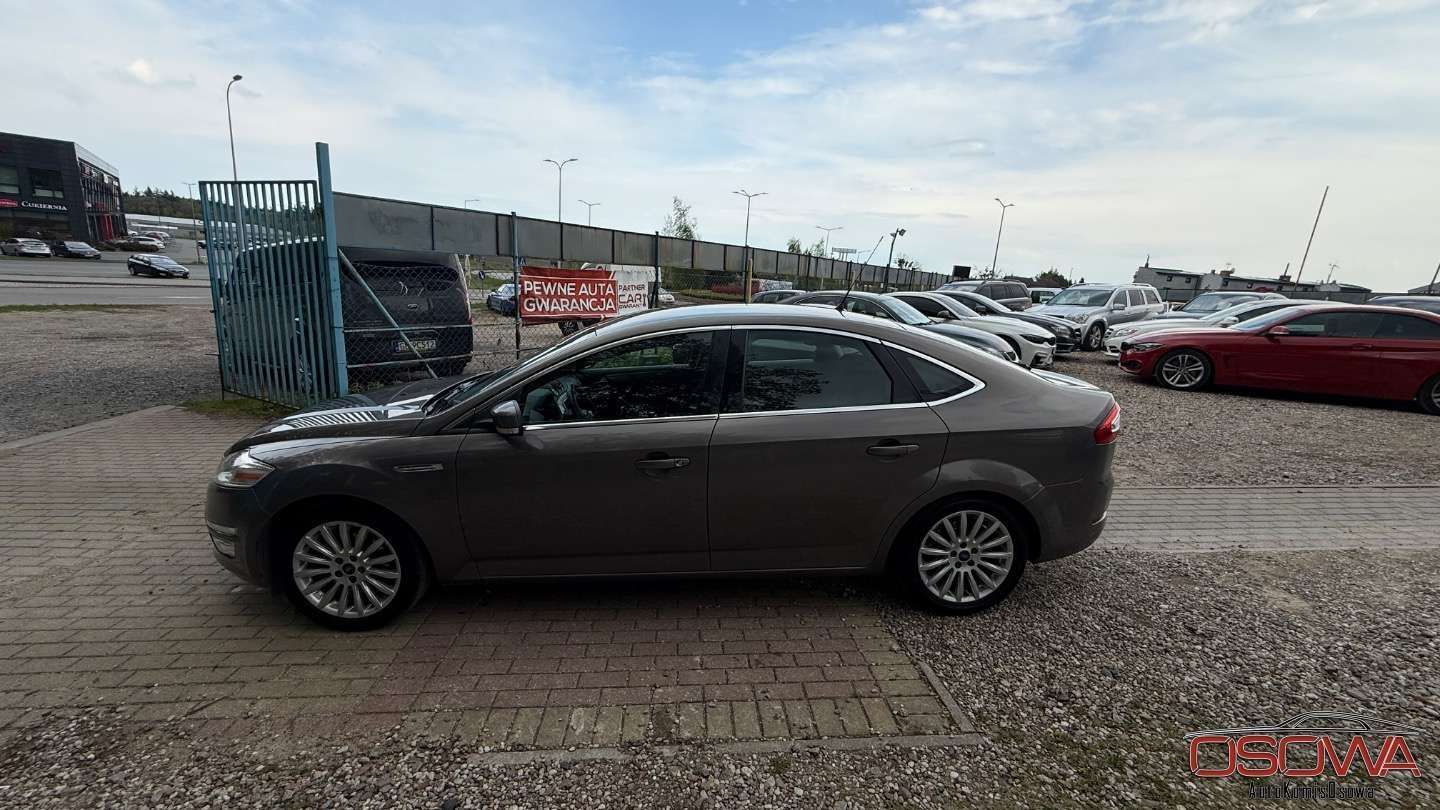 Ford Mondeo 2.0tdci 140KM Navi ledy bezwypadkowy serwisowany stan idealny 1.r.gawa