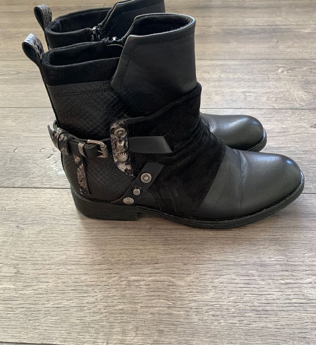 Жіночі шкіряні черевики казаки Forever 21