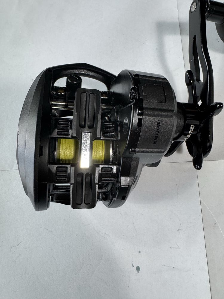 Multiplikator Abu Garcia Revo Beast 30 lb