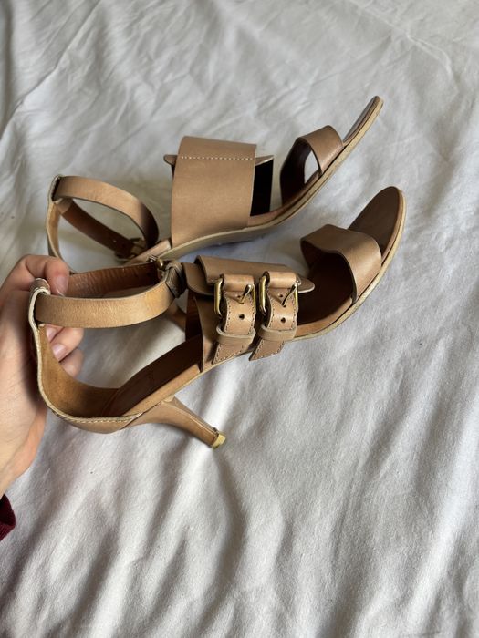 Sandały kitten heel gladiatorki Givenchy