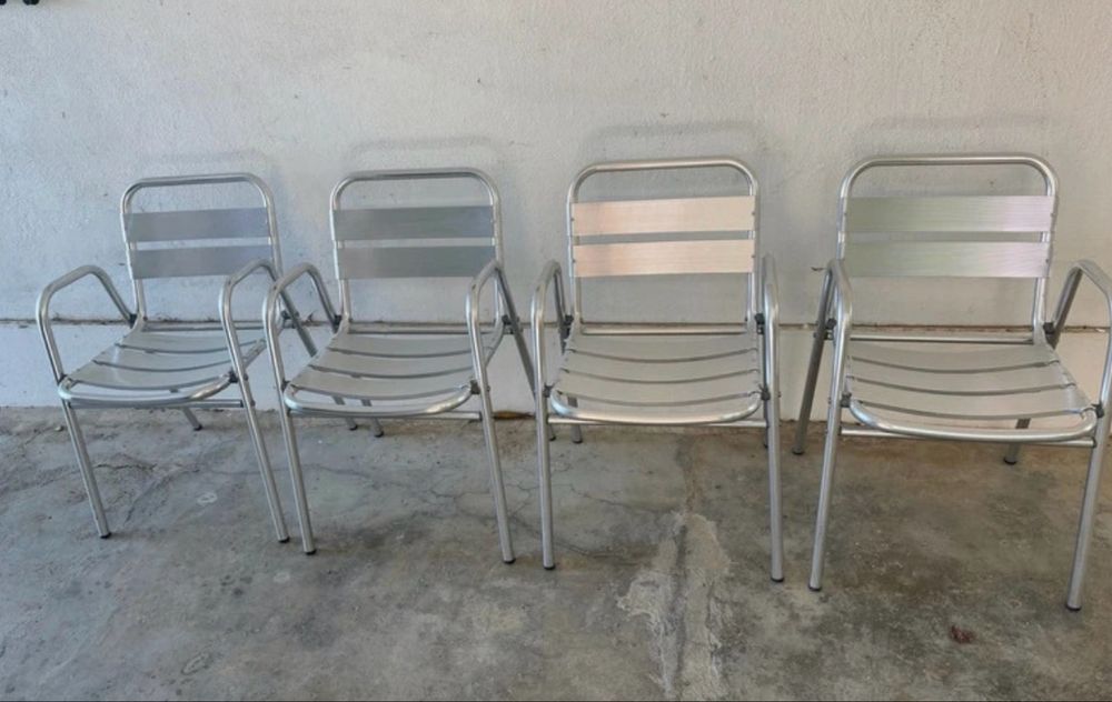 4 cadeiras em aluminio