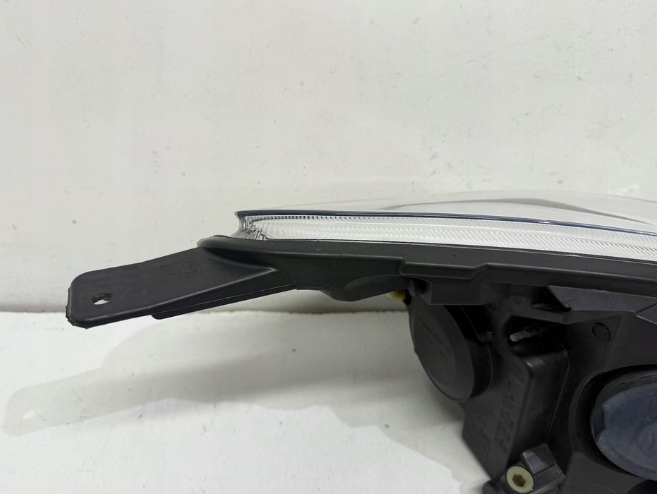 ford fiesta mk8 viii lampa lewa przód led l1bb-13e015-ac