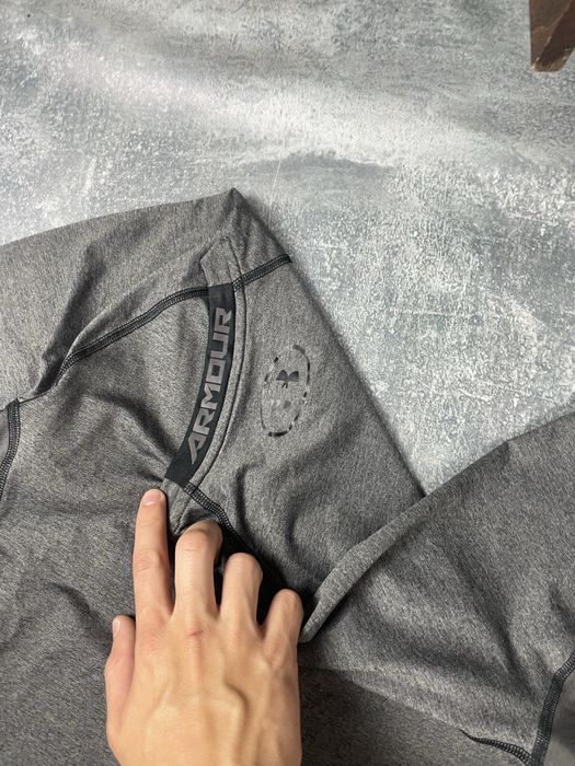 Компромесійна Термо Футболка Under Armour з логотипом на грудях