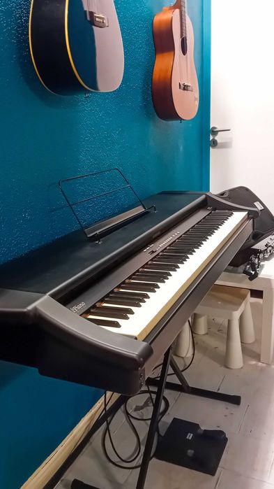 Digital Piano, 88 Teclas — Bom Estado