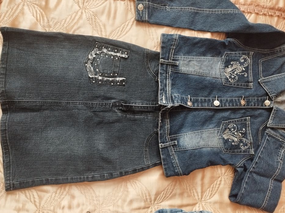 Джинсовий одяг для дівчат