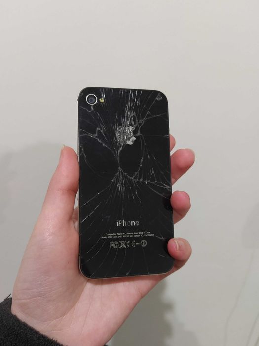 iPhone 4 usado e antigo