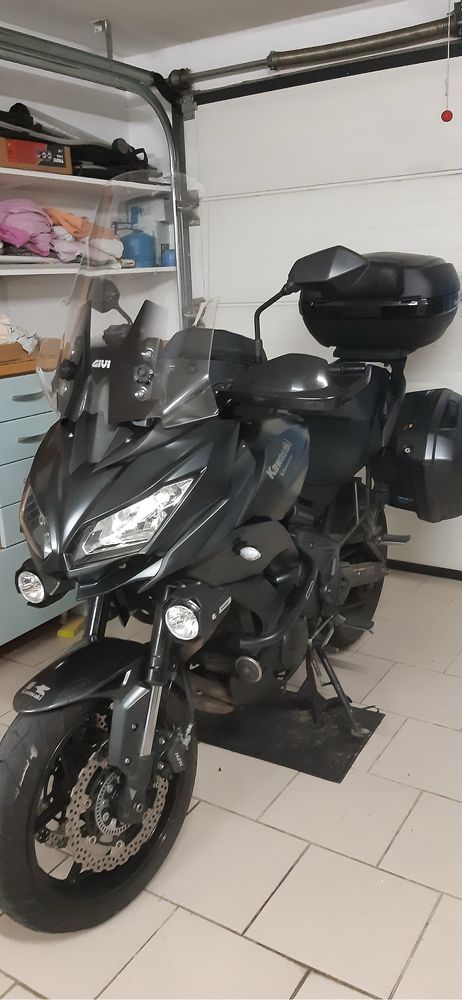 Kawasaki versys 650 grand tourer