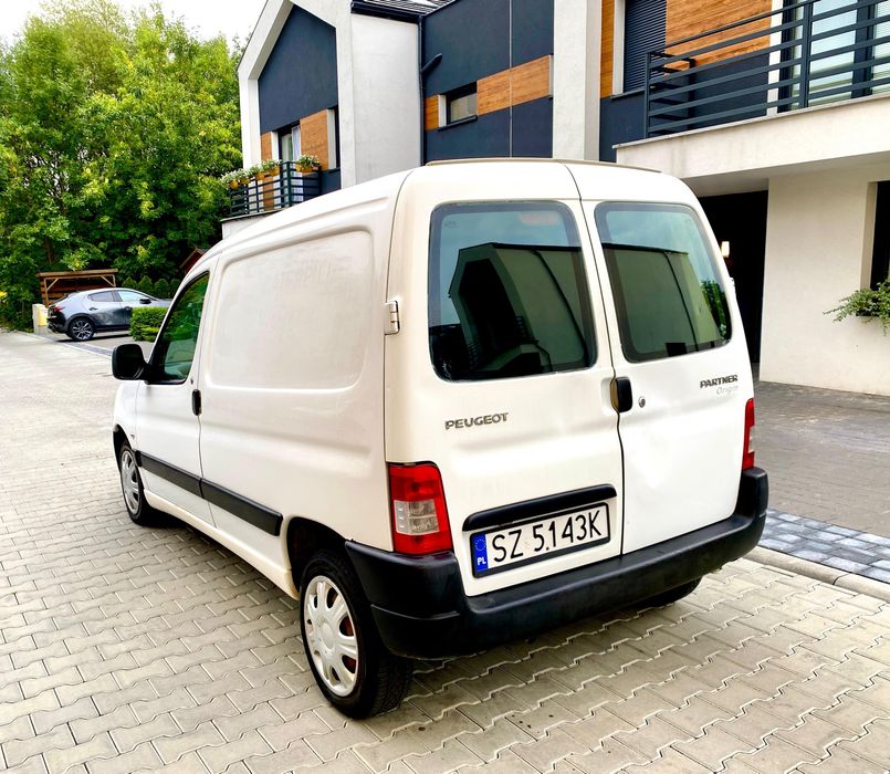 Peugeot Partner 1,6  HDI Zadbany Przegląd i OC na cały rok