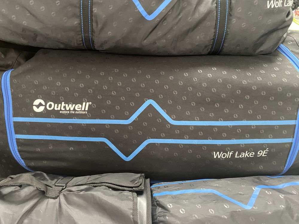 Tenda INSUFLÁVEL p/9 pessoas c/atrelado , cama,, extra e muitos extras