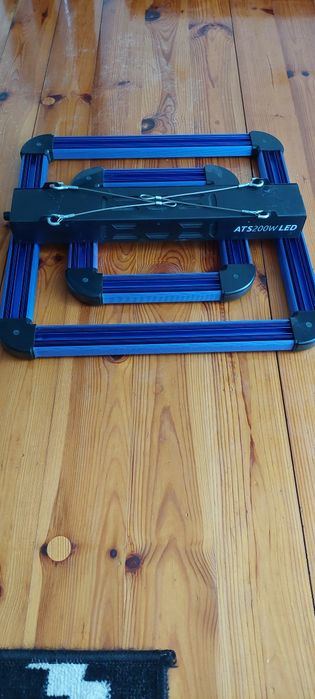 Lumatek ATTIS 200W