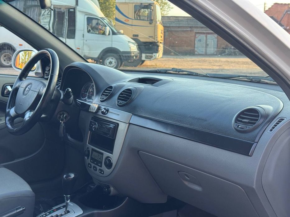 Продам Шевроле Лачети Автомат