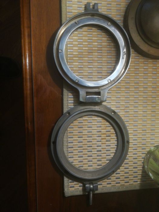 stara lampę jachtową uchylna, wahliwa, balansowa z przeciwwagą i bulaj