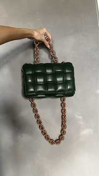 Кожа сумка цепочка зеленая номерная шкіра сумочка veneta bottega