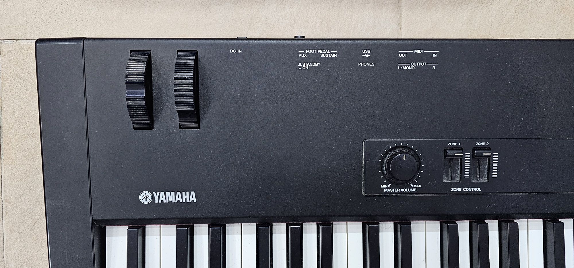 Piano Yamaha CP 33 Stage Piano