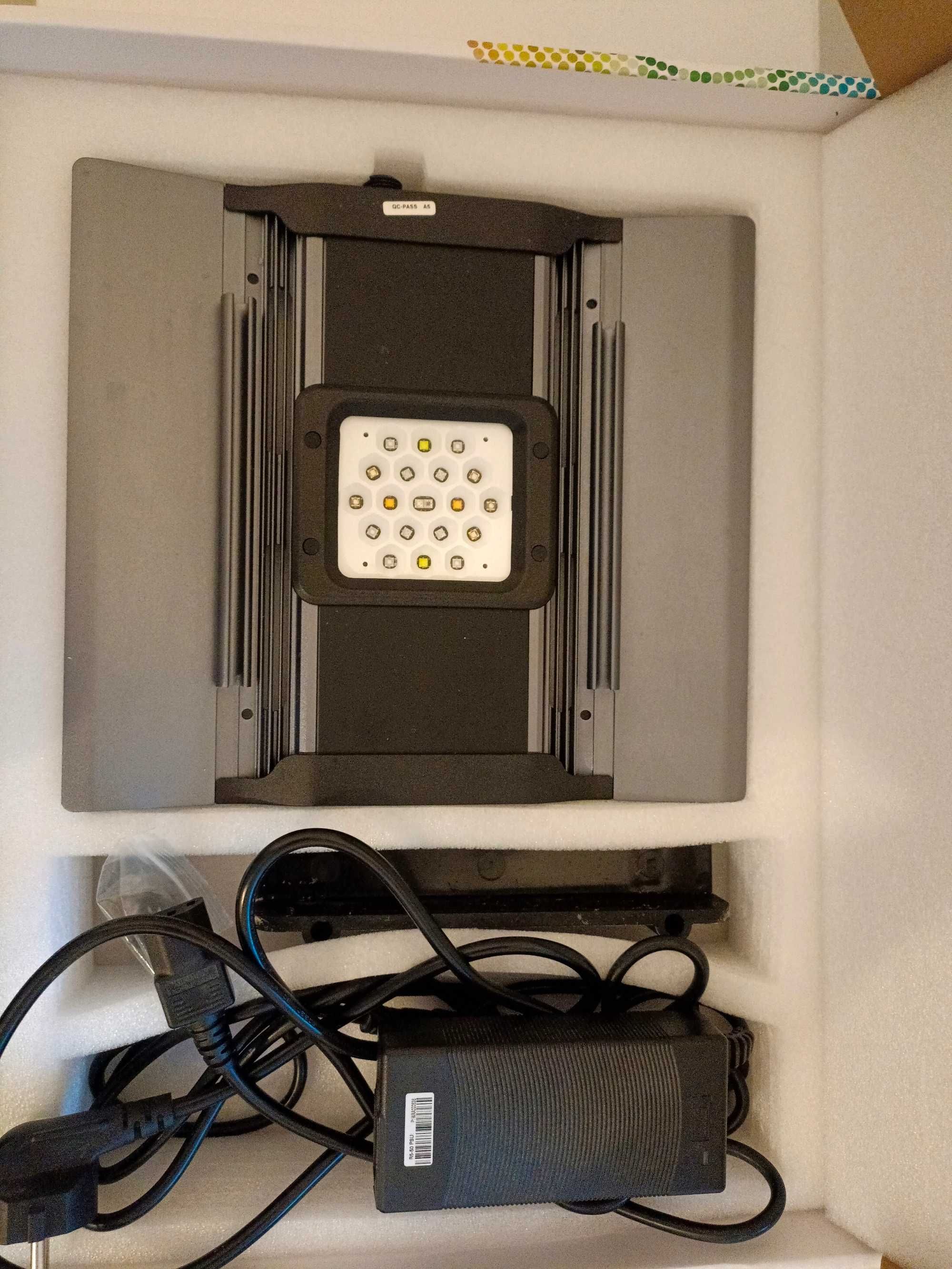 Lampa do akwarium morskiego Maxspect RSX R5-50W + kontroler ICV6