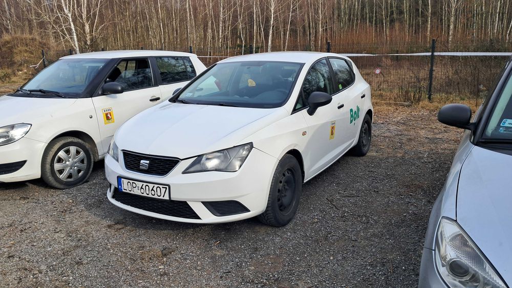 Wynajme TANIO SAMOCHODY pod Taxi Bolt Uber Freenow Bliq /BEZ LIMITU KM