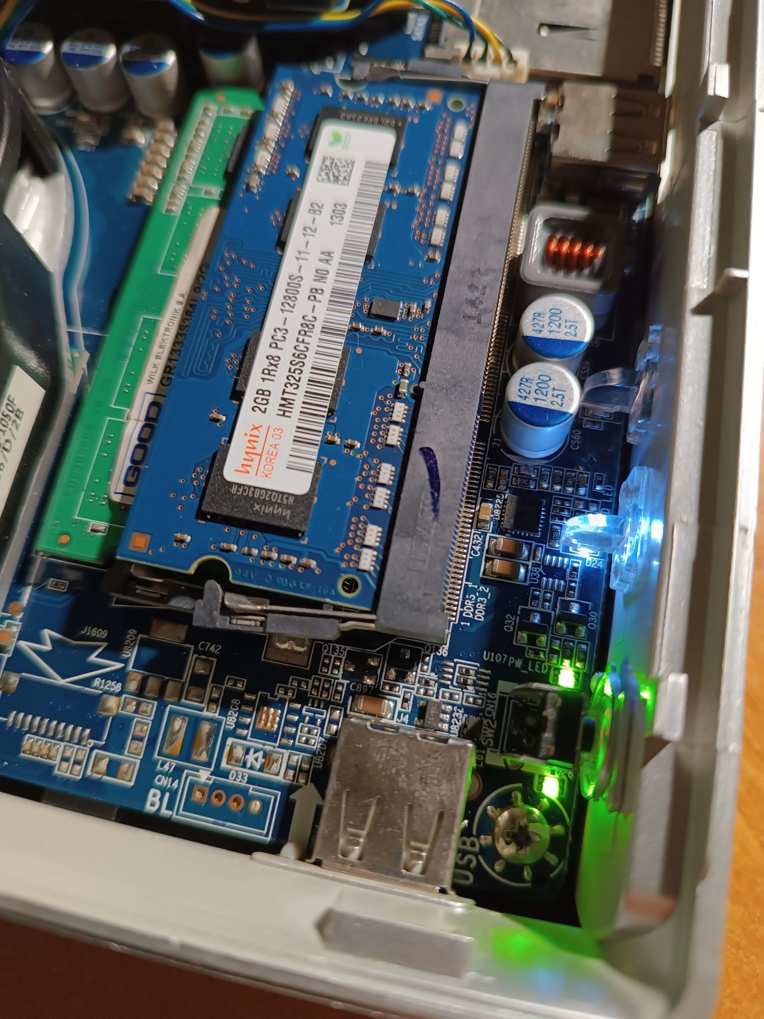 ZOTAC ZBOX ID18 міні пк