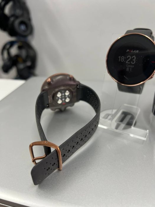 Смарт-годинник Polar Vantage M2