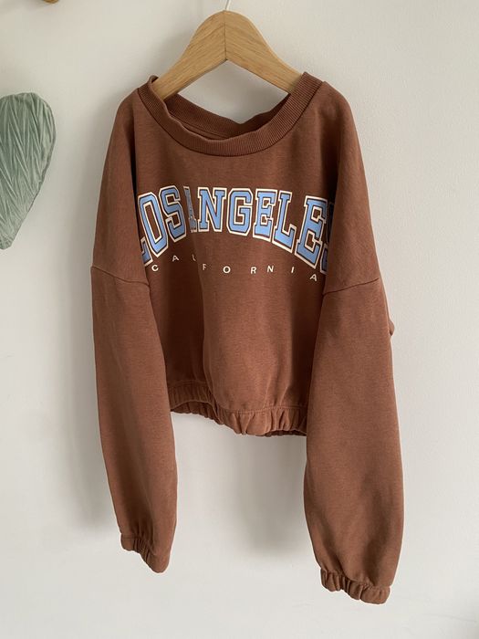 Bluza krótsza czekoladowa lindex 134/140 niebieaki napis