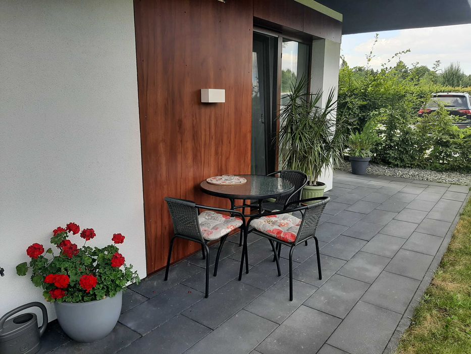 Kawalerka 30m2 umeblowana z  tarasem i ogrodem
