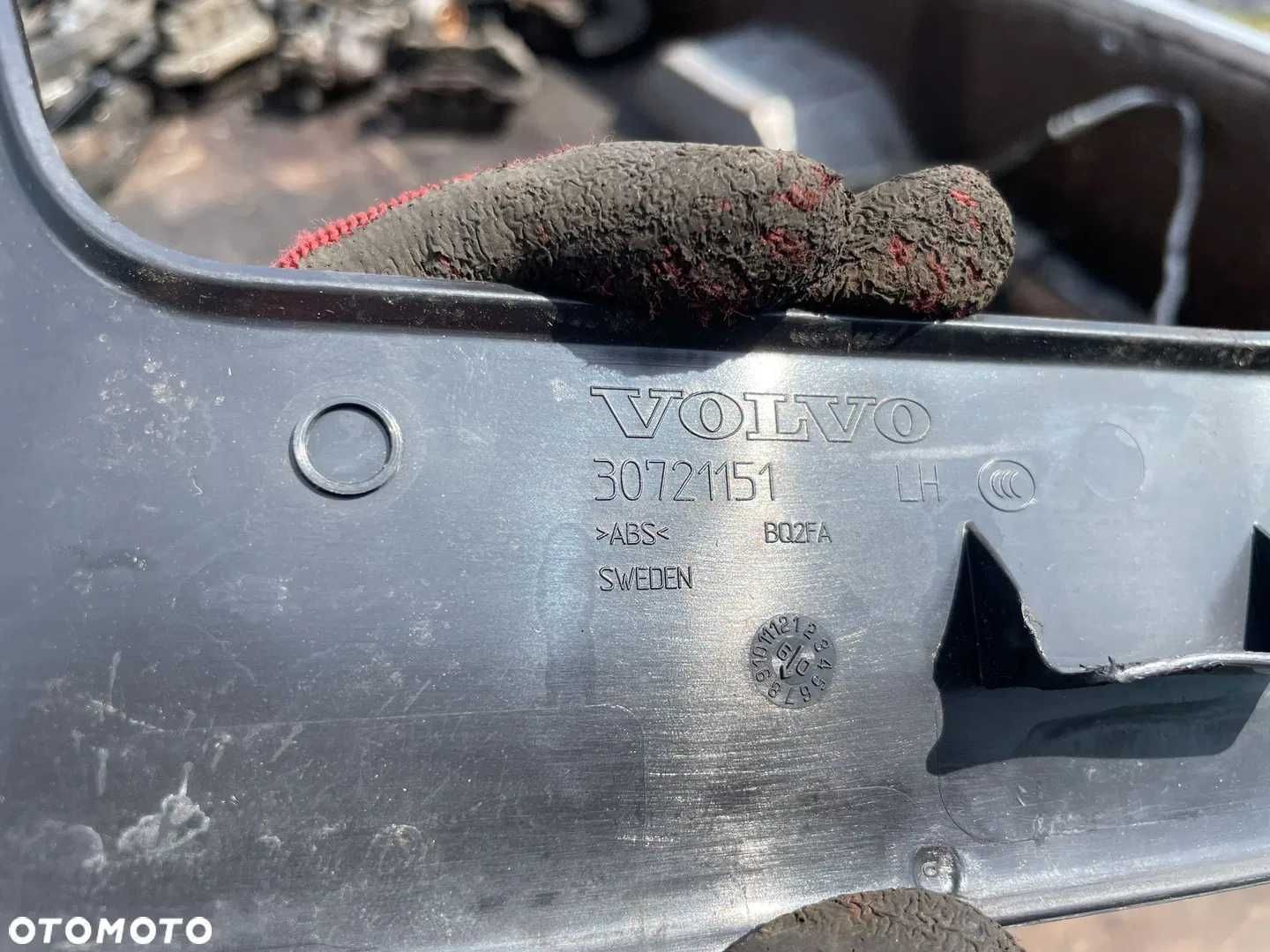 Lewa osłona progu wewnętrznego, próg wewnętrzny Volvo XC60 I