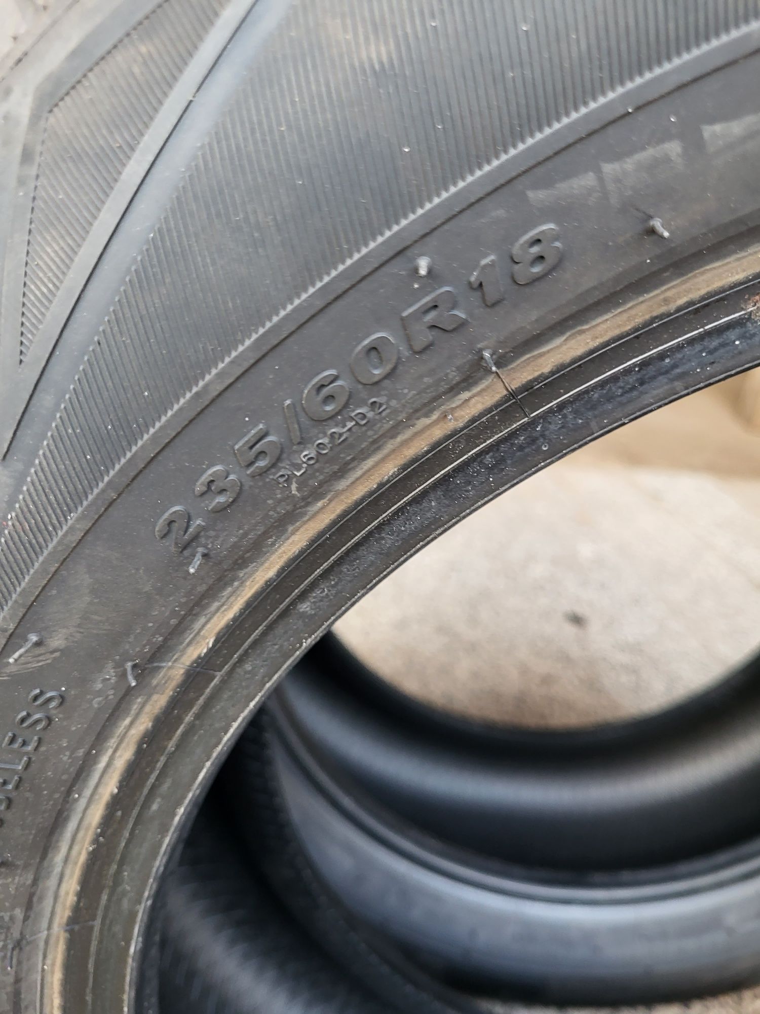 Opony 235/60R18 M+S