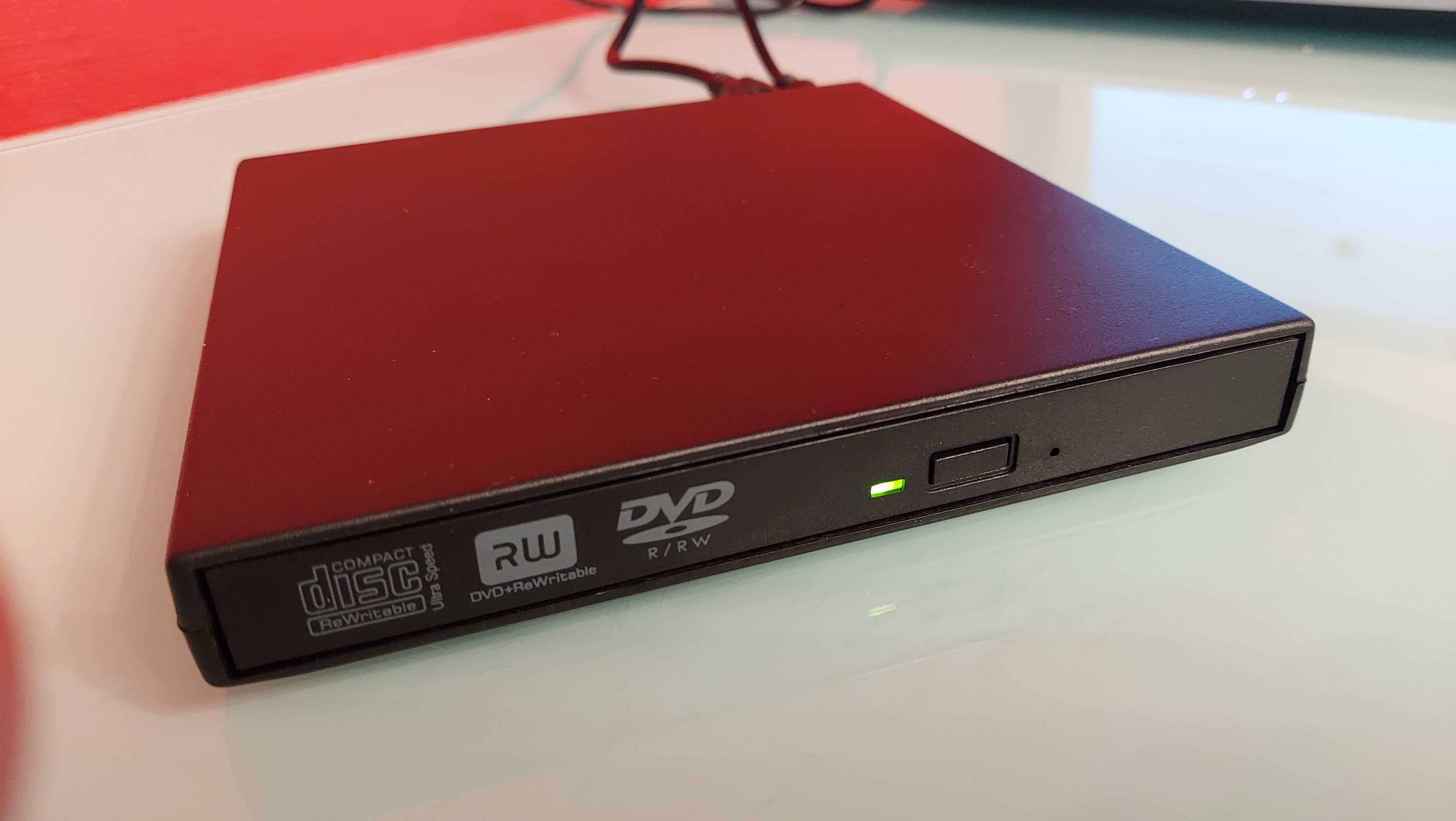 LG DVD-RW USB - zewnętrzna nagrywarka płyt DVD i CD