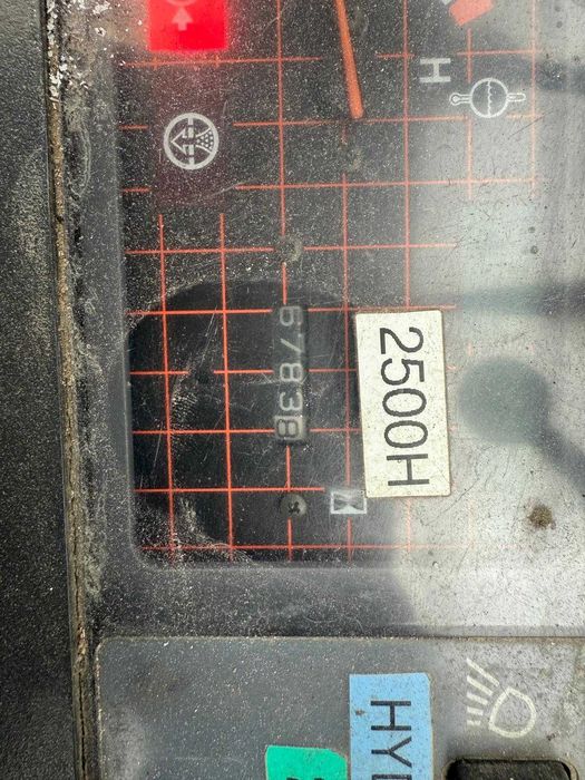 Minikoparka CAT 302.5