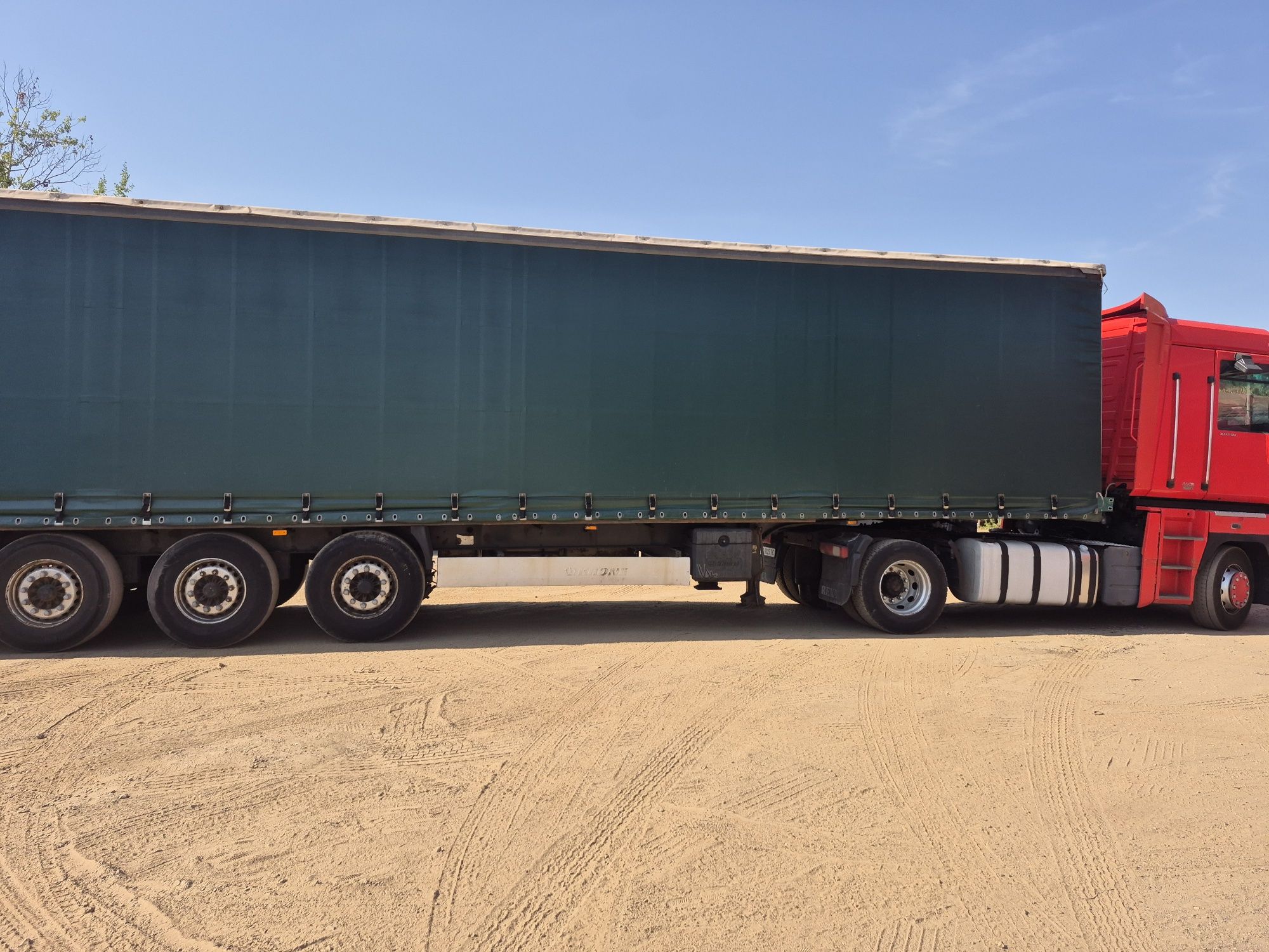 Напівпричіп KRONE SDP27 Осі BPW ECO PLUS
