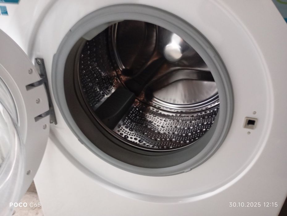 Продам стиральную машинку.