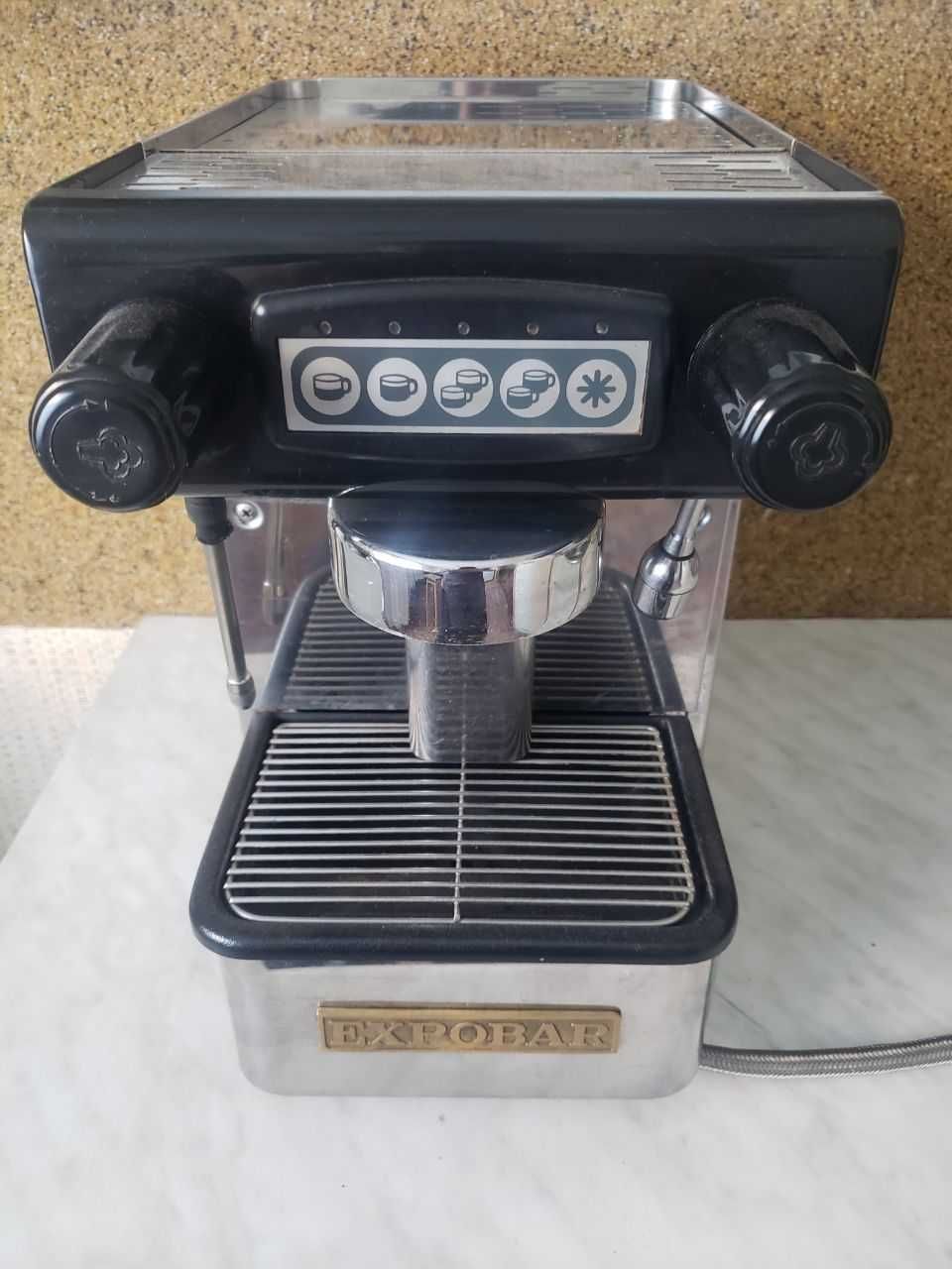 Професійний кавовий апарат Expobar