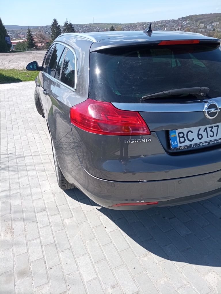 Продам Opel Insignia 2011