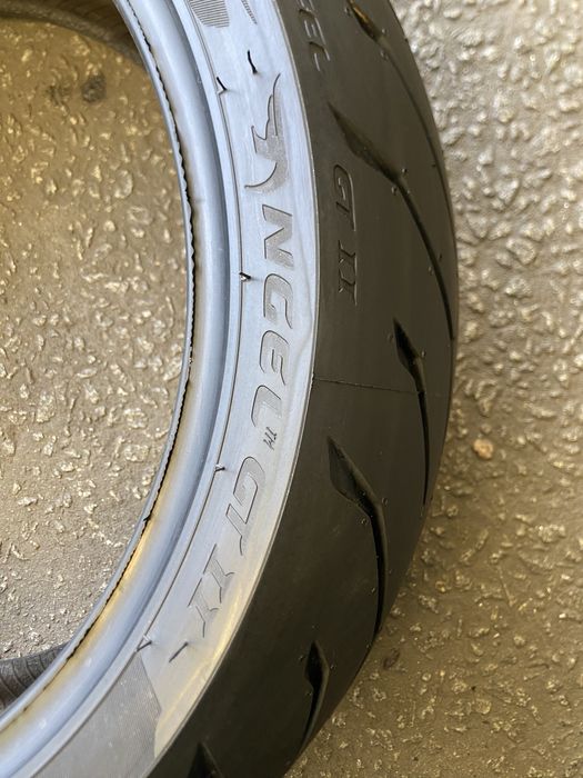 Pneu Mota 190/55/17 Pirelli Angel GT 2 (NOVO)