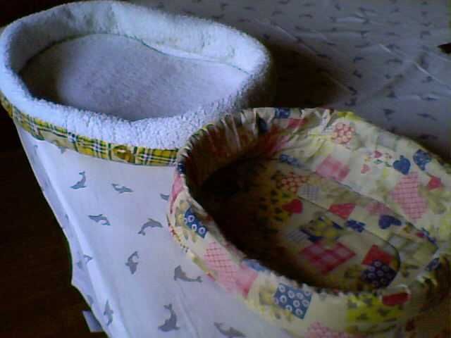 Arranhador enorme em Madeira para Gatos (NOVO) + 2 camas para gatos !